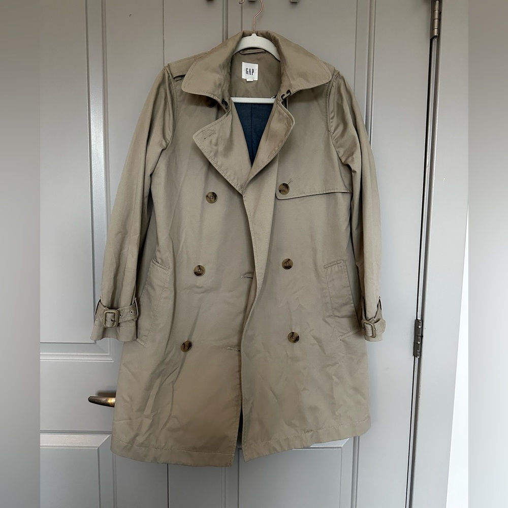 GAP Tan Trench Coat MISSING BELT